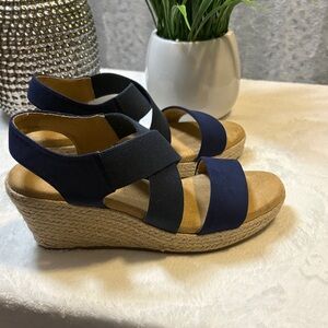 Size 7 Sonoma Navy Blue Wedge Strappy Sandals